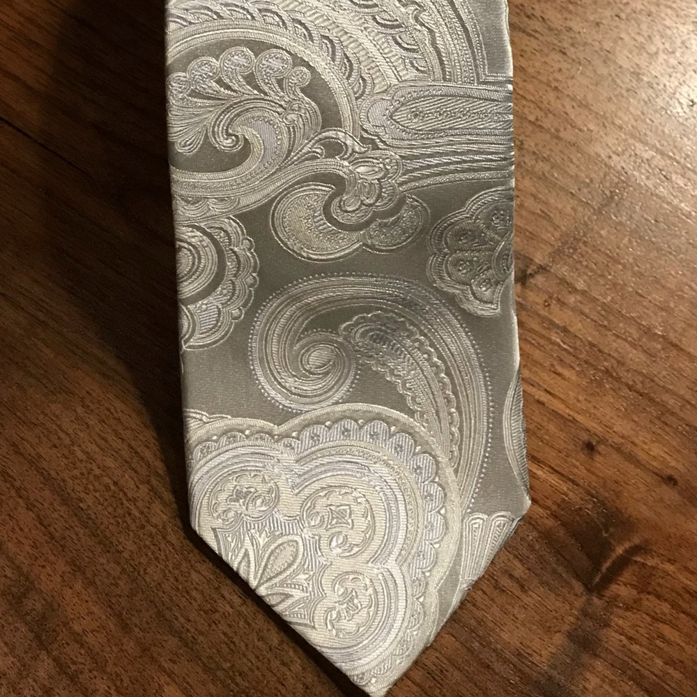 IKE BEHAR Mens Tie PAISLEY